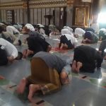Ulama Senior Madinah Meralat Fatwa Tentang Shaf Renggang